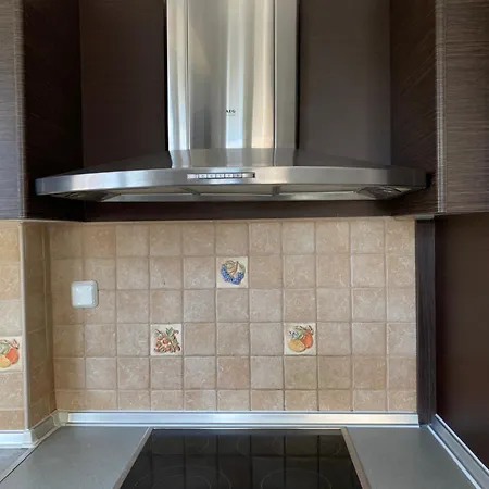 Marianna Villa Vrasná